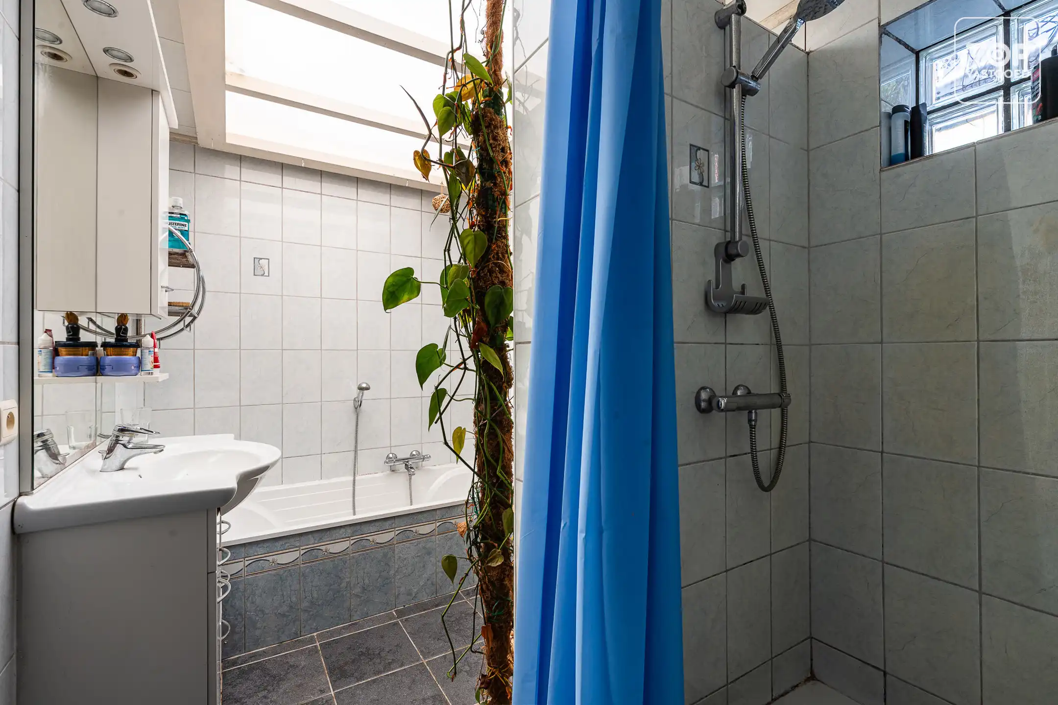 Ontdek deze te renoveren woning met 4 slaapkamers te Mariakerke! foto 11