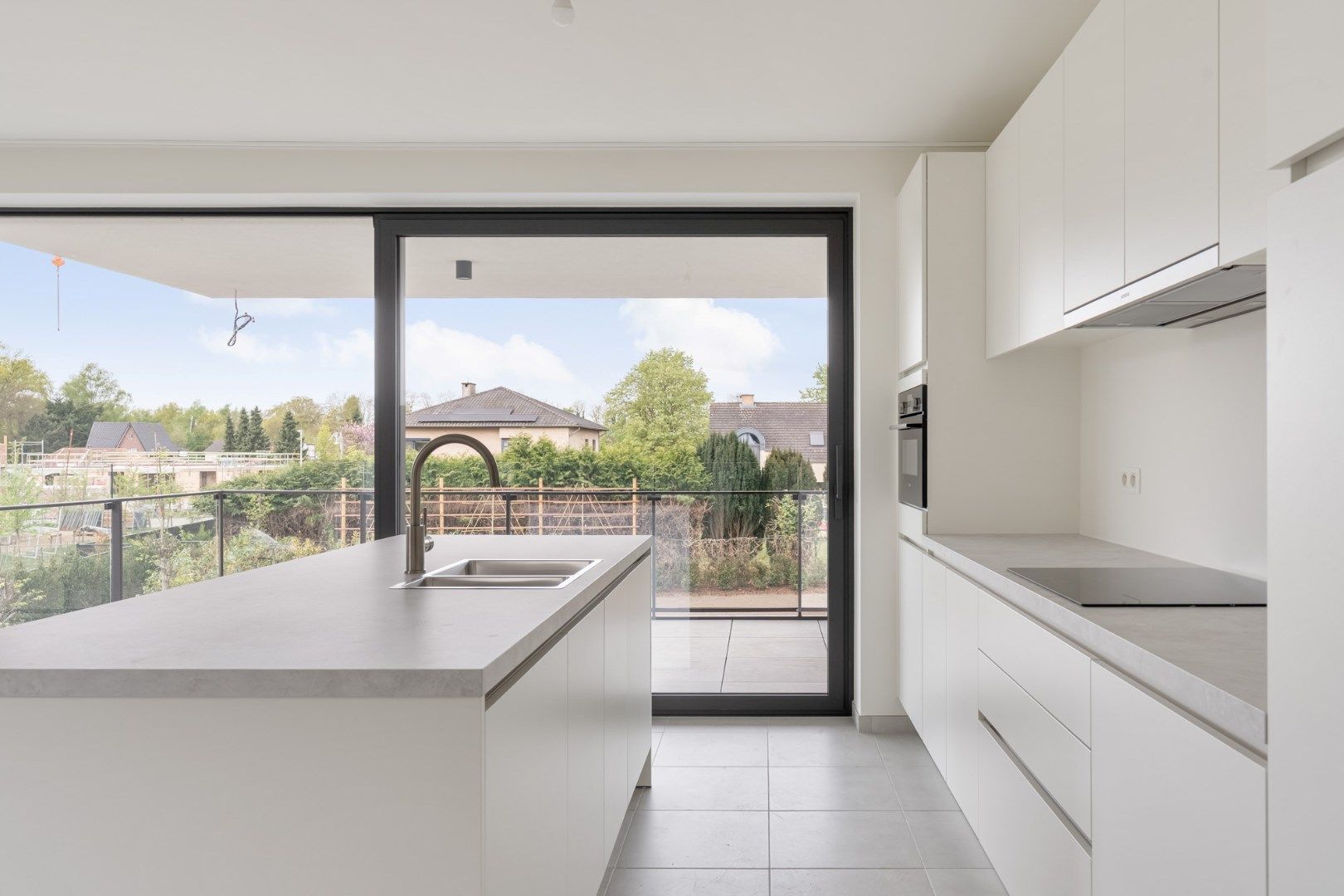Mooi nieuwbouw appartement op de eerste verdieping met 3 slaapkamers en mooi terras in Zonhoven-centrum foto 12