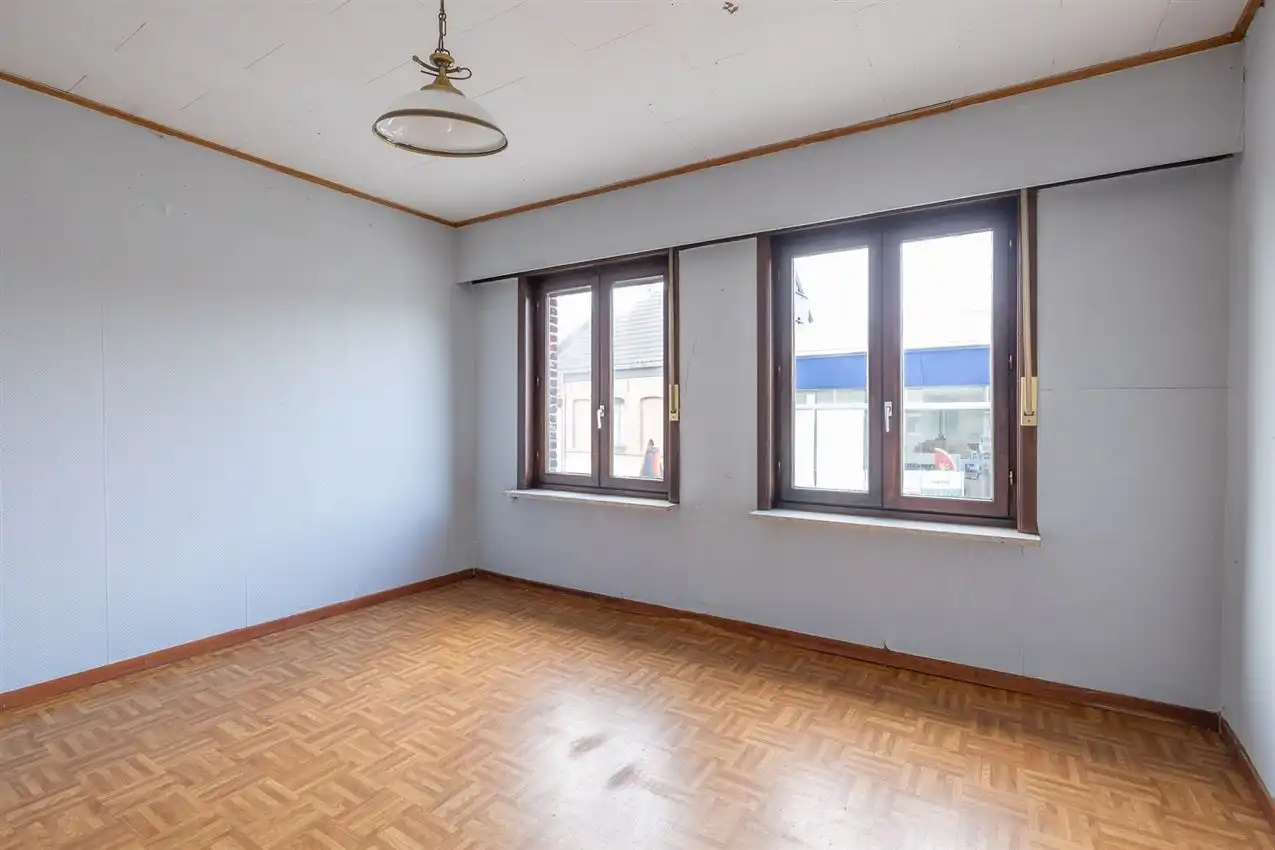 Op te frissen rijwoning in het centrum foto 13