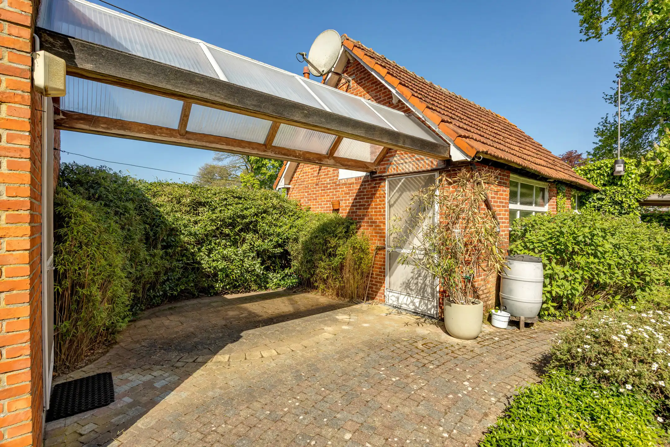 Charmante woning met 4 slpks op 742 m² met achteringang foto 30