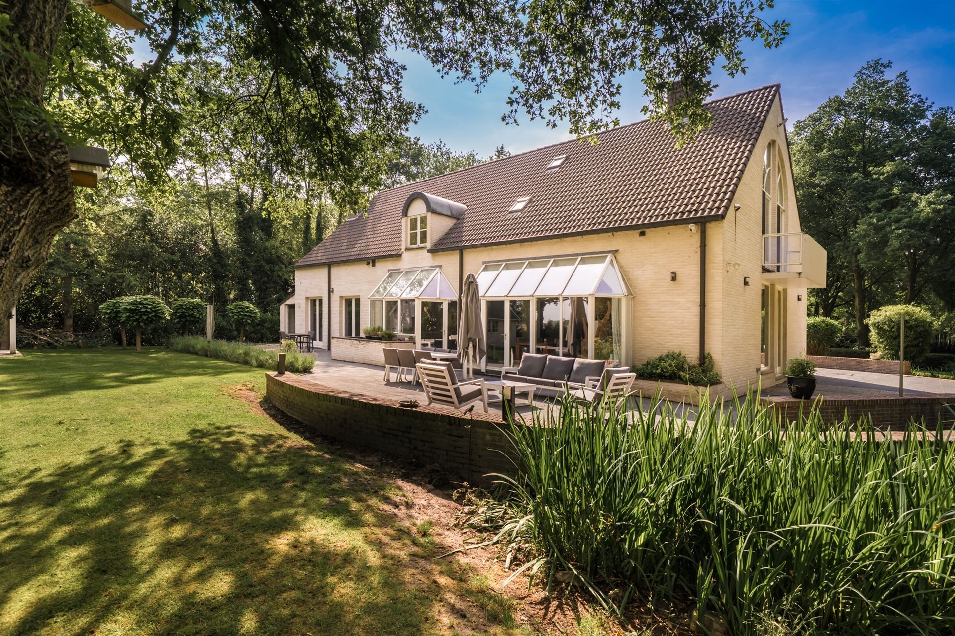 Uitzonderlijke rustig gelegen villa nabij de Kalmthoutse Heide!  foto 4