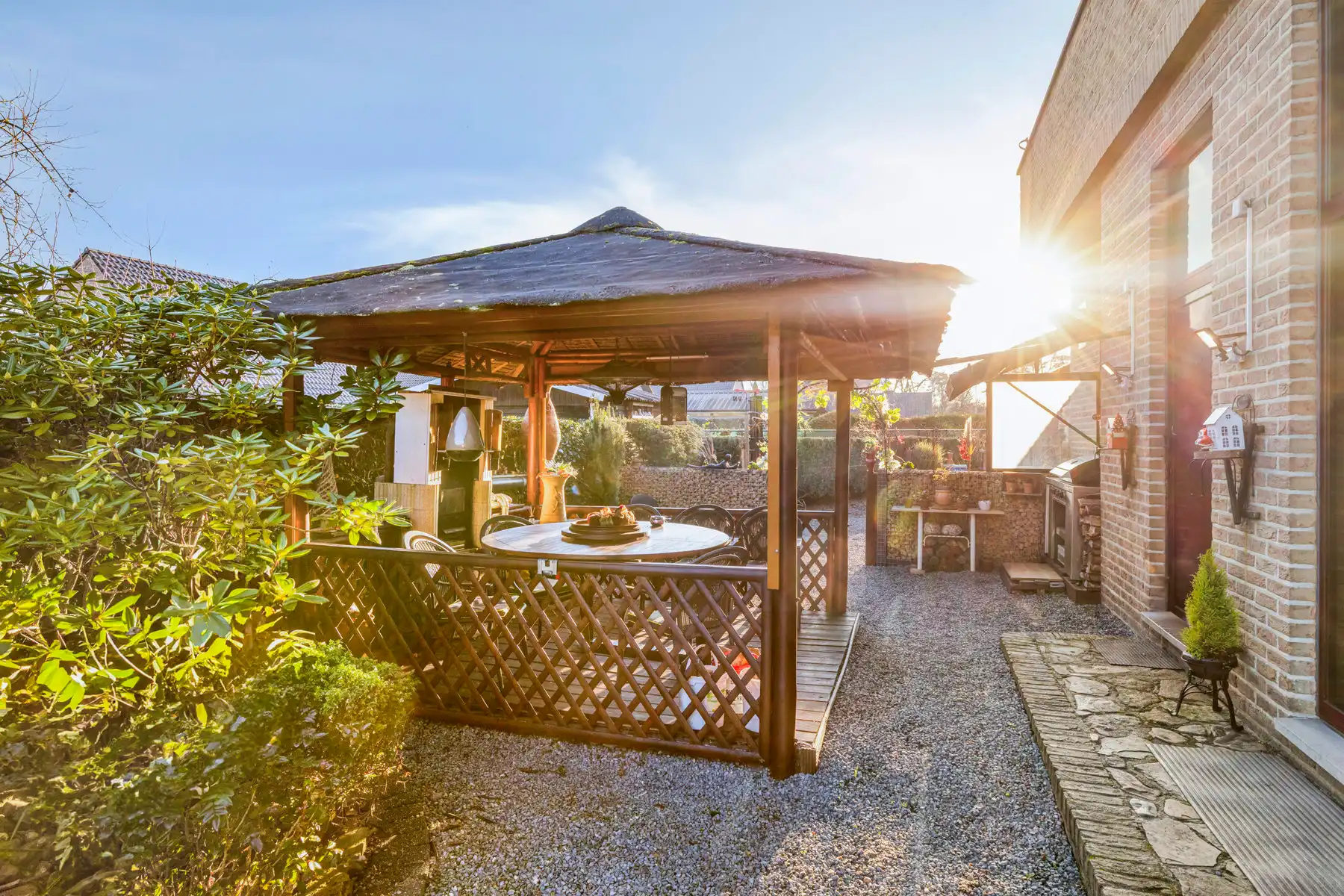 Prachtig alleenstaand 2-slaapkamer appartement met carport. foto 34