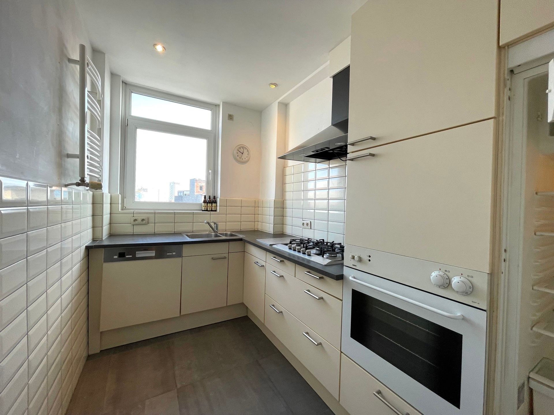 Lichtrijk 3-slpk appartement aan de Paardenmarkt! foto 5