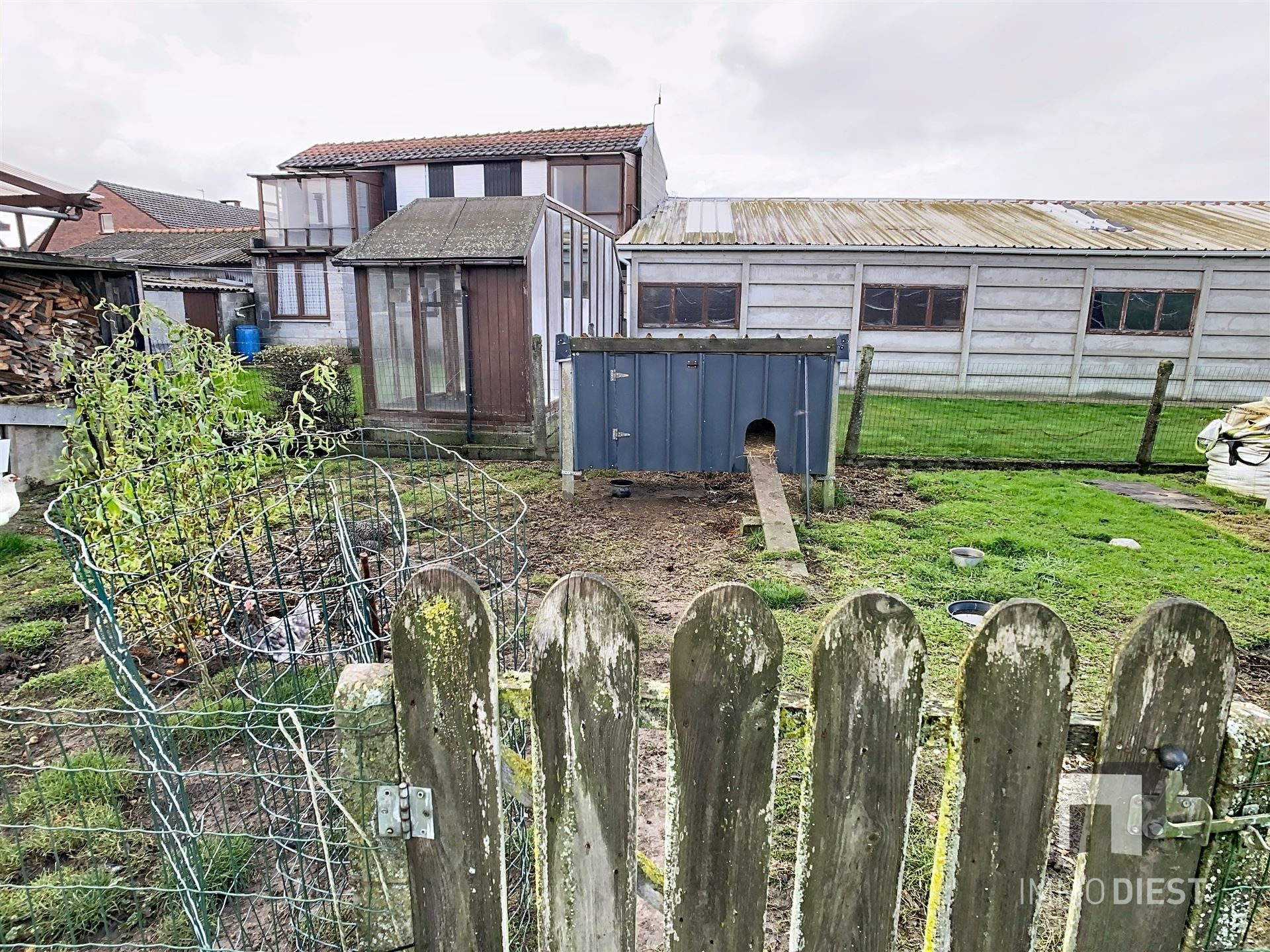 Volledig gerenoveerde halfopen bebouwing op 8a foto 34