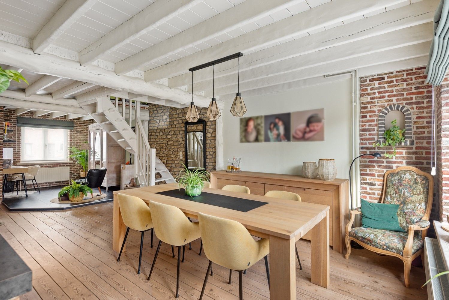 Instapklare woning met 3 slaapkamers en prachtige tuin te Walem foto 11