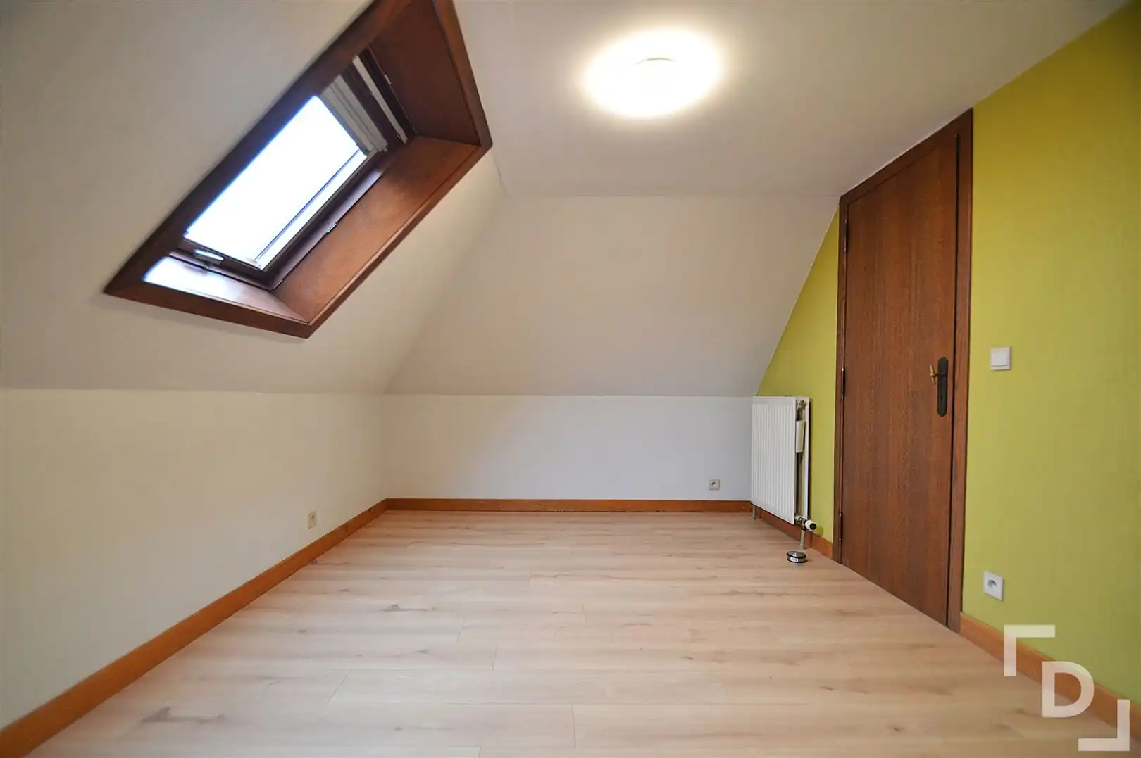 Ruim appartement op toplocatie te huur in Ieper foto 16