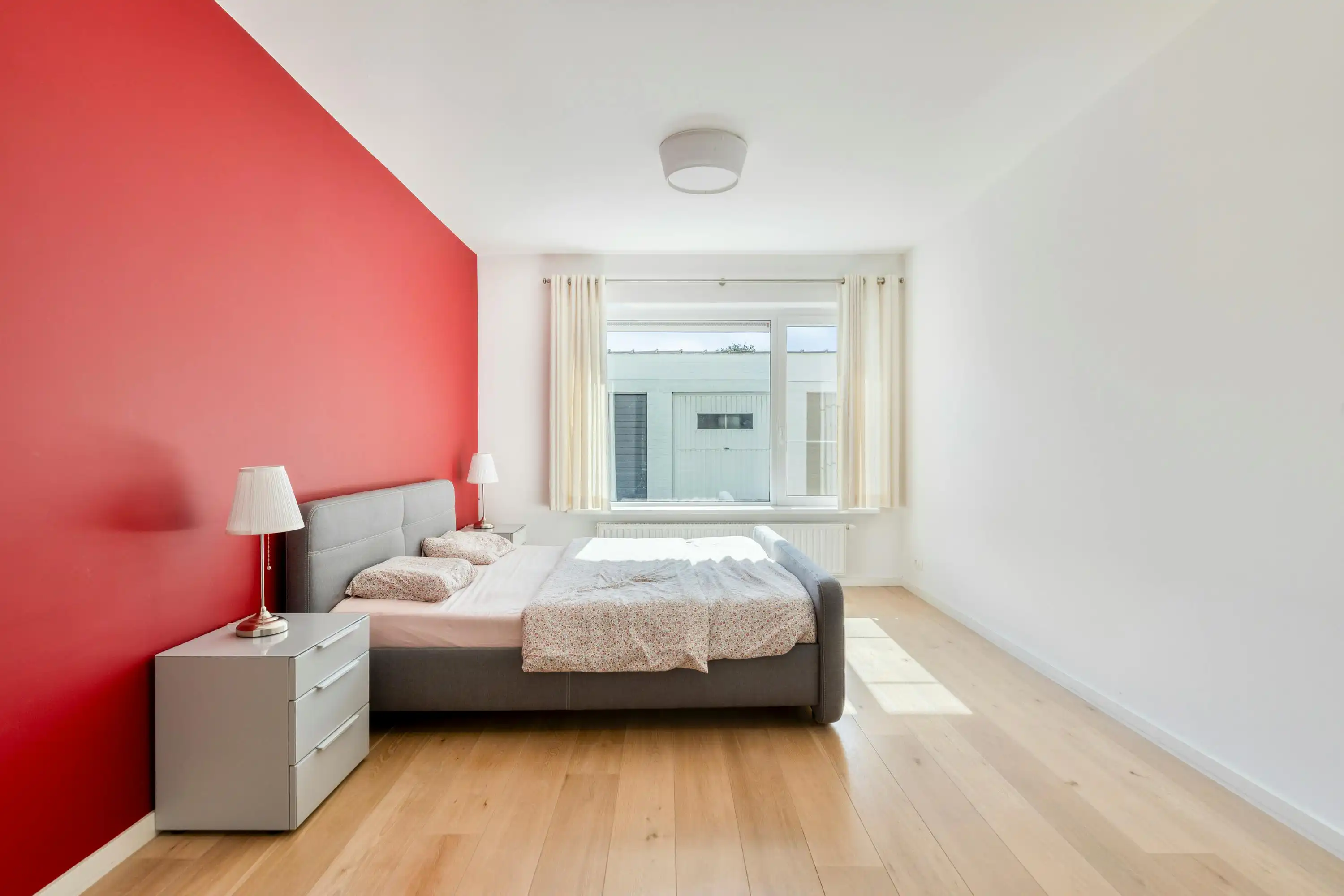 Kwalitatief appartement met 3 slaapkamers te koop in Merksem foto 11