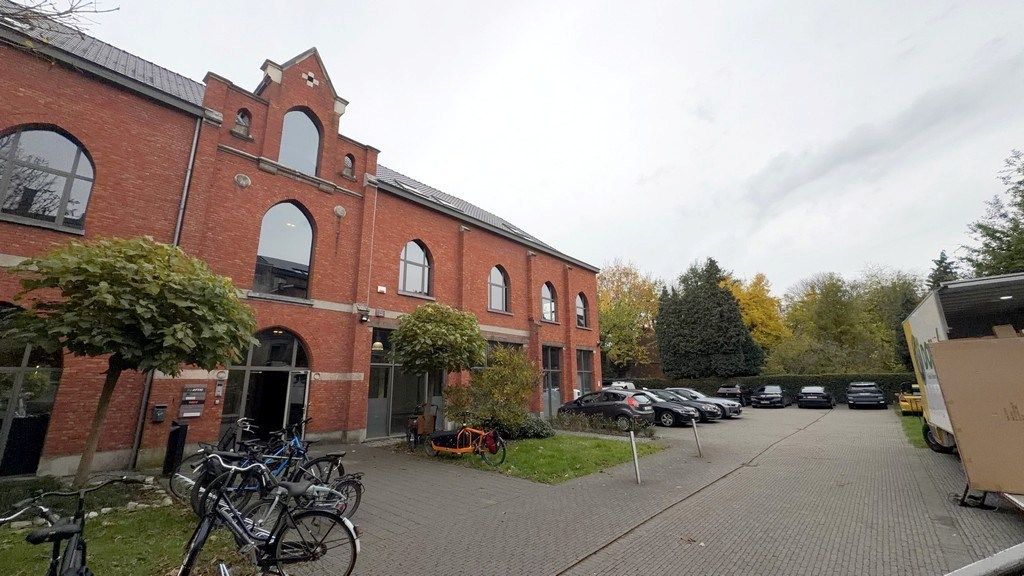 Instapklaar kantoor te huur in wijk Zurenborg te Antwerpen foto 16
