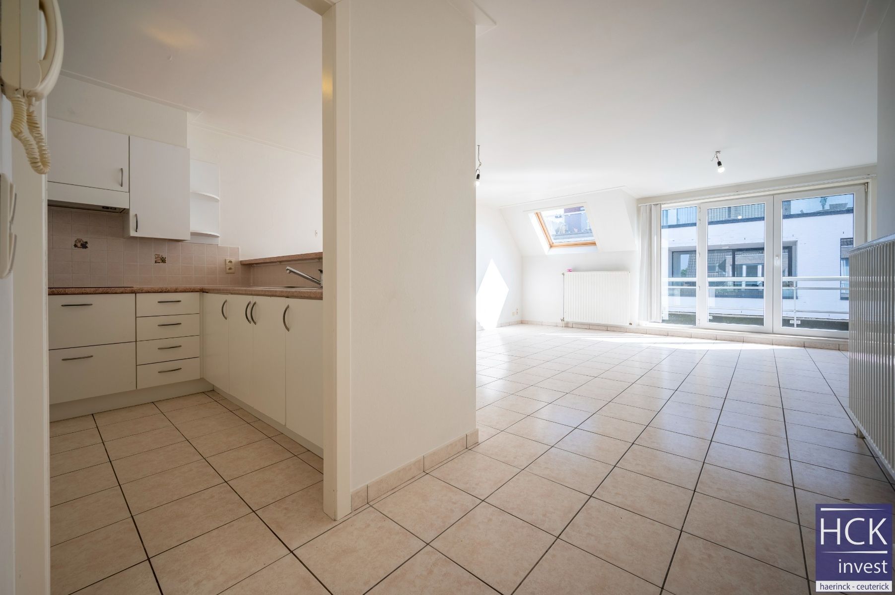 WAREGEM - Instapklaar en energiezuinig appartement op toplocatie foto 6