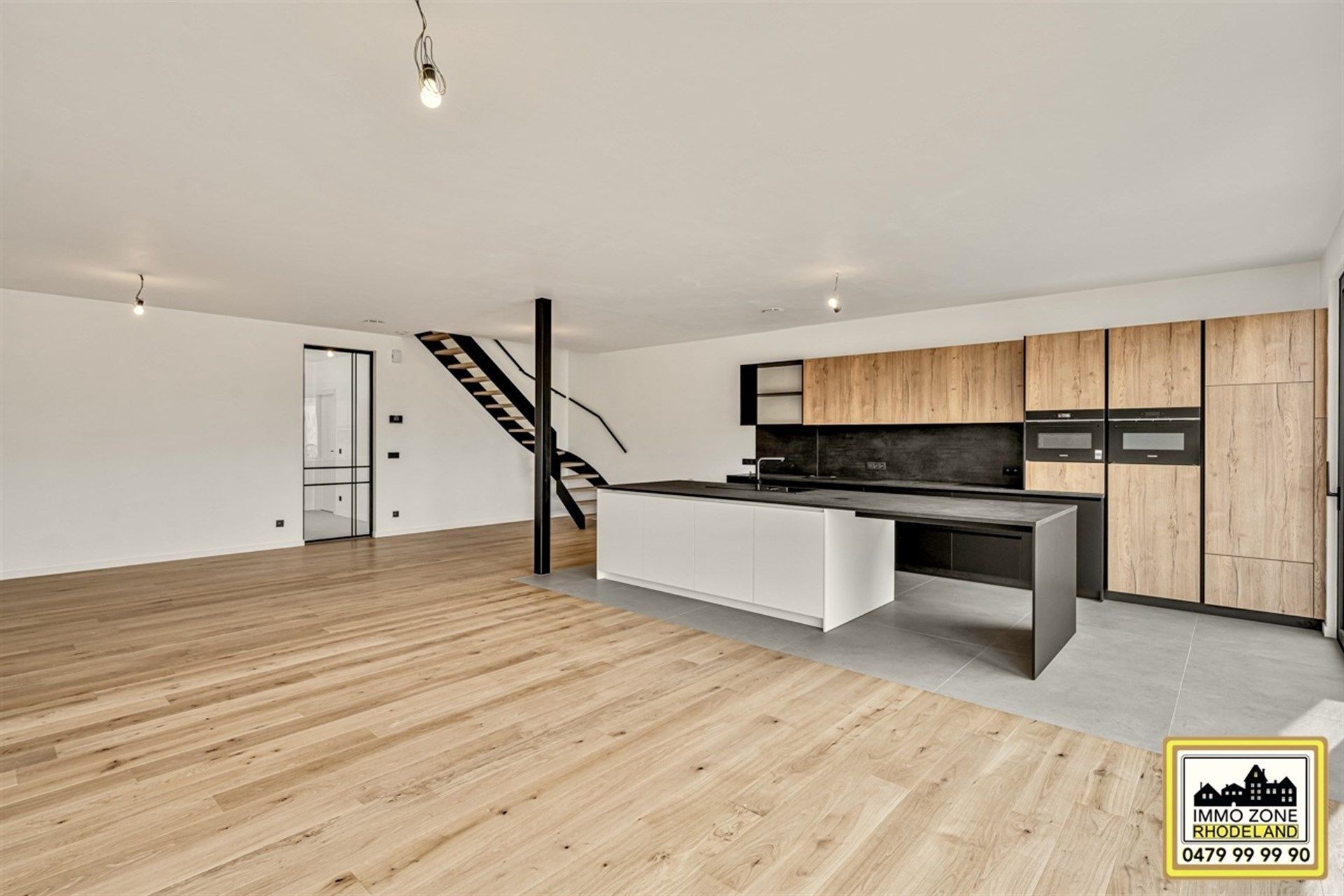 Luxueus gerenoveerde woning met 3 slpks en prachtige tuin foto 15