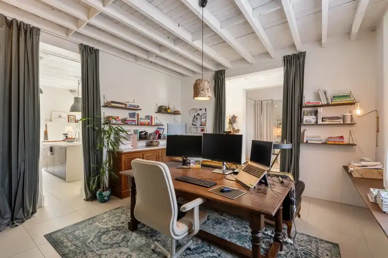 Unieke, energiezuinige herenwoning met karakter op 36are foto 10