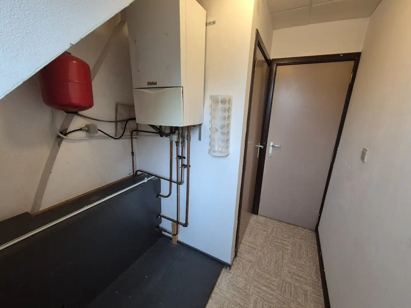2 slaapkamer appartement te huur in het centrum van Zonhoven. foto 10