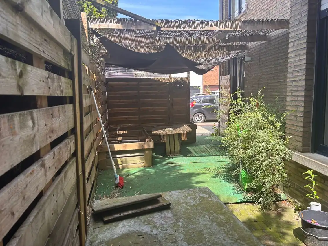 Gelijkvloers appartement met 2 slpk., terras, parking   foto 5