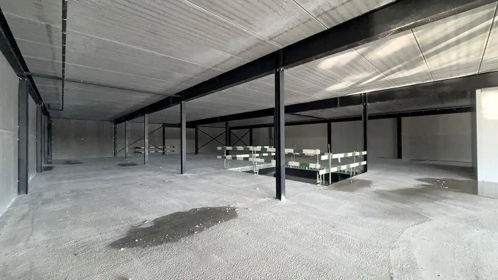 Nieuwbouw showroom met magazijn te huur langs N43 in Sint-Denijs-Westrem foto 4