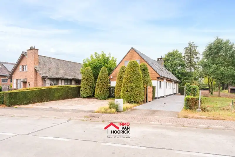 Prachtige woning OB op 737m² grondopp - 4 slpkmrs! foto {{pictureIndex}}