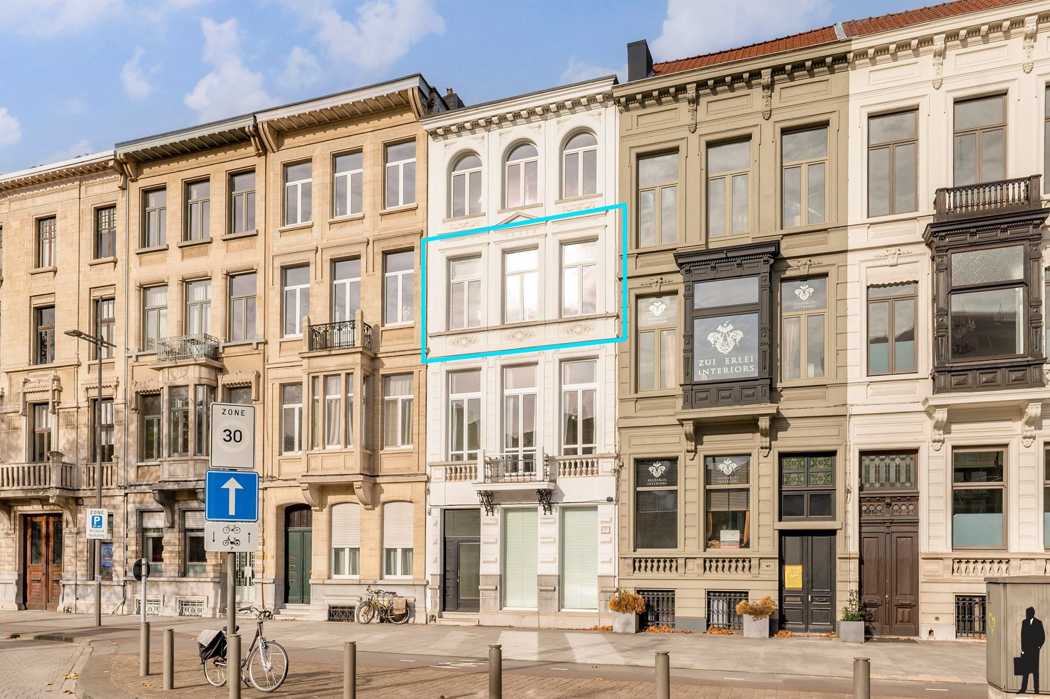 Licht appartement met 25 m² terras in Antwerpen Zuid foto {{pictureIndex}}