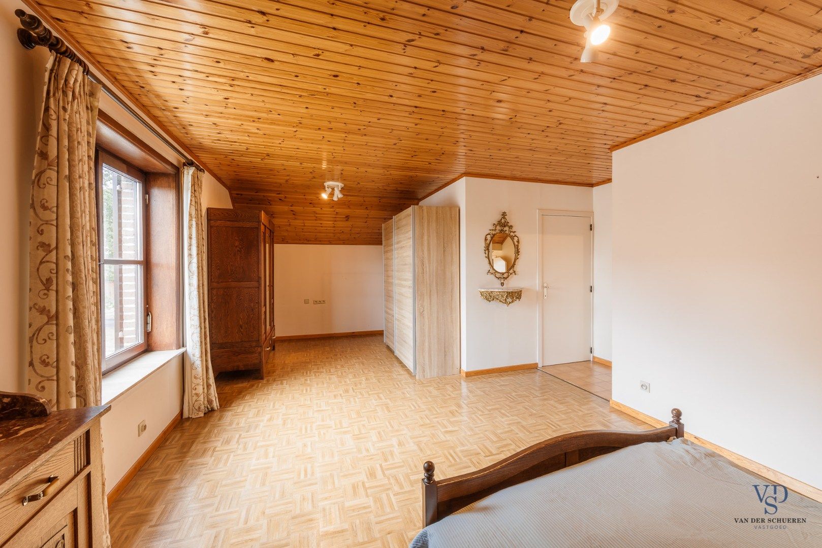 Bijzonder ruime (295m²) gezinswoning in Asper  foto 26