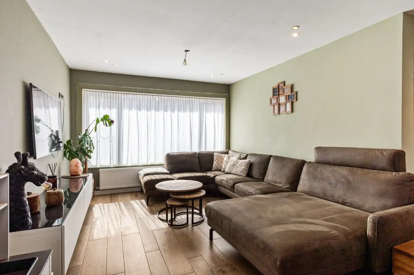 Gerenoveerde, instapklare woning met 2 à 3 slpk. en tuin foto 3