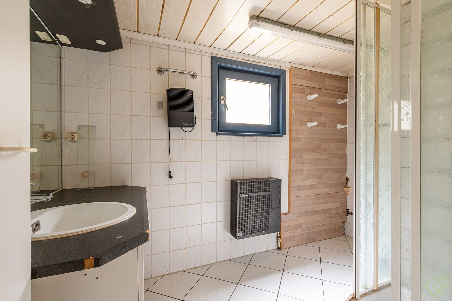 Ruime woning met potentieel en gunstige ligging te Eeklo foto 13
