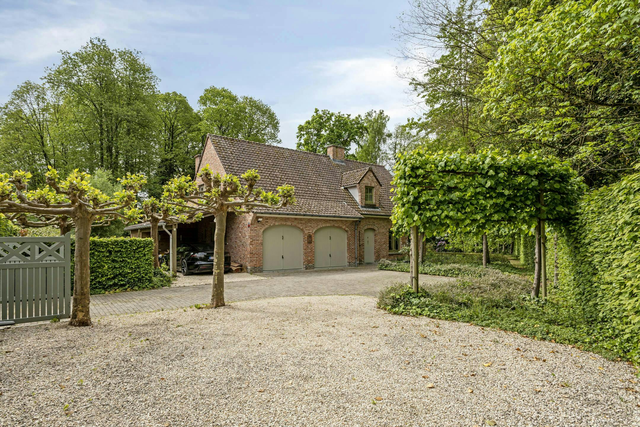 Prachtige villa op toplocatie in Bierghes. foto 25