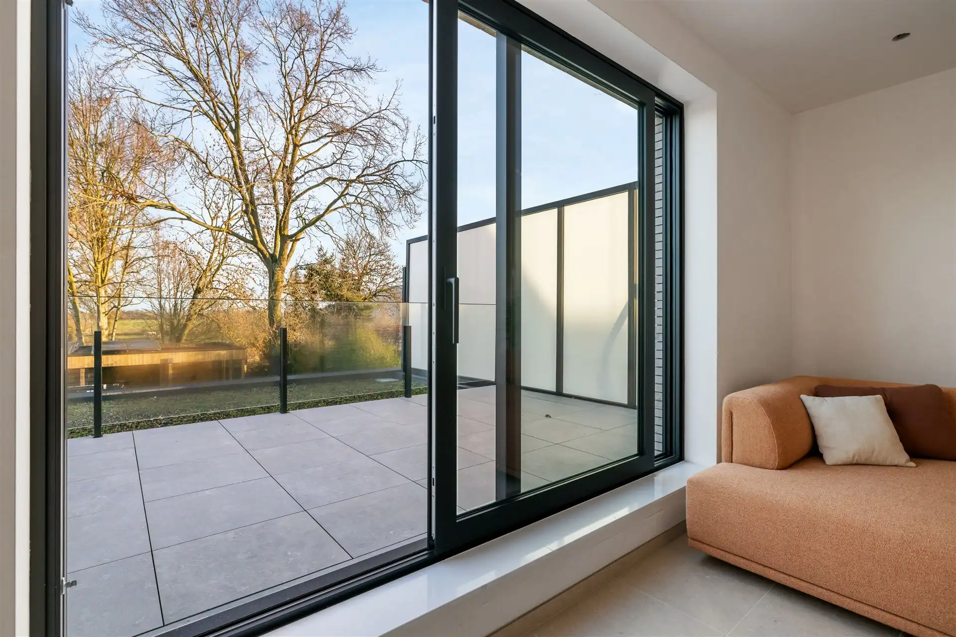 Ruim en lichtrijk appartement met 2 slaapkamers en mooi terras (121m²) met 2 slaapkamers en aangenaam terras foto 8