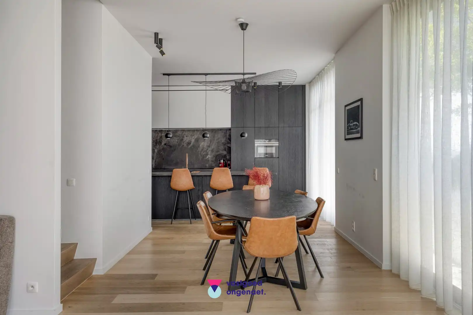 Exclusieve penthouse met zicht op water en stad foto 10