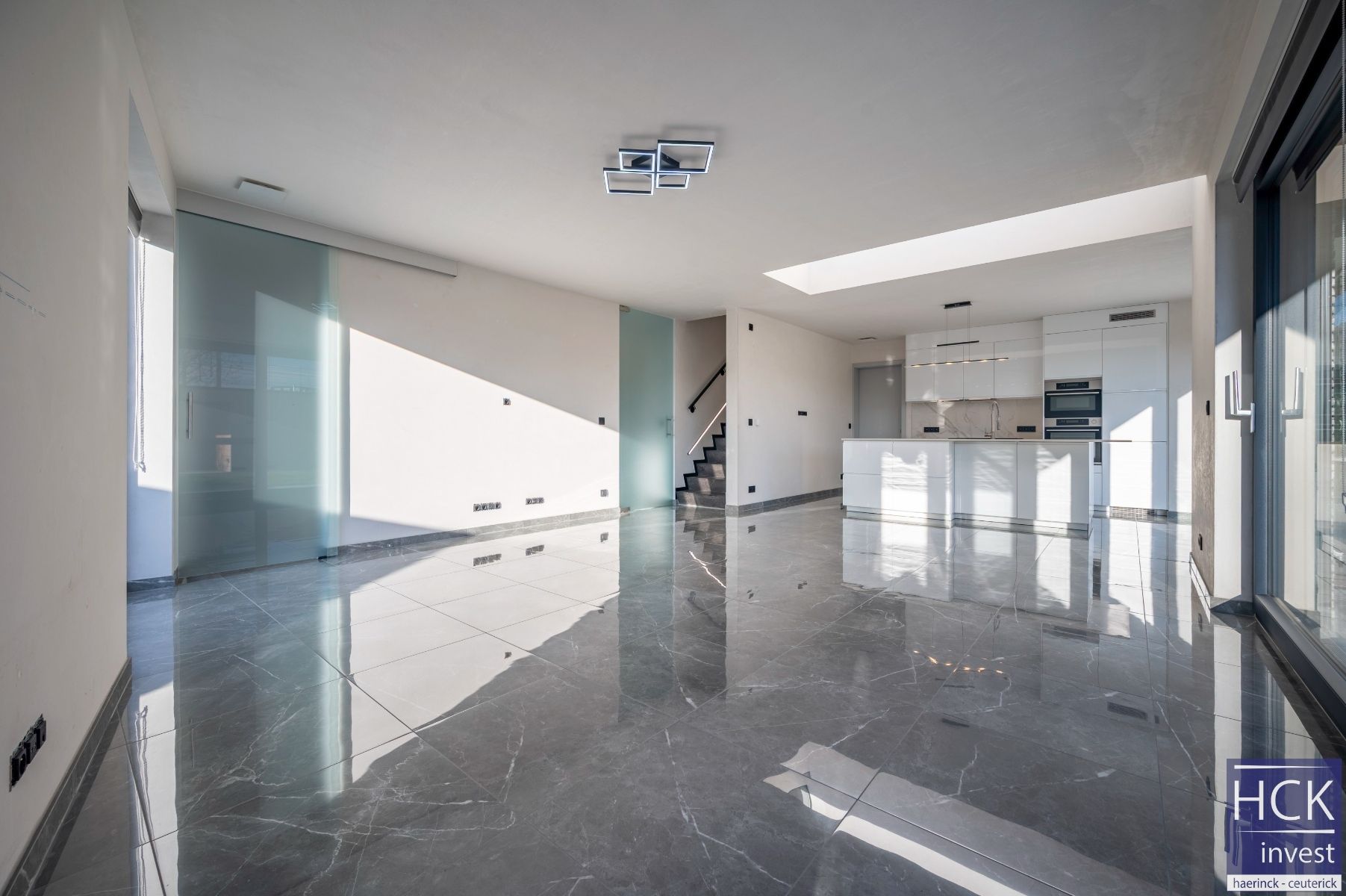 ZULTE - Uitzonderlijk ruime nieuwbouwwoning met high-end afwerking! foto 7