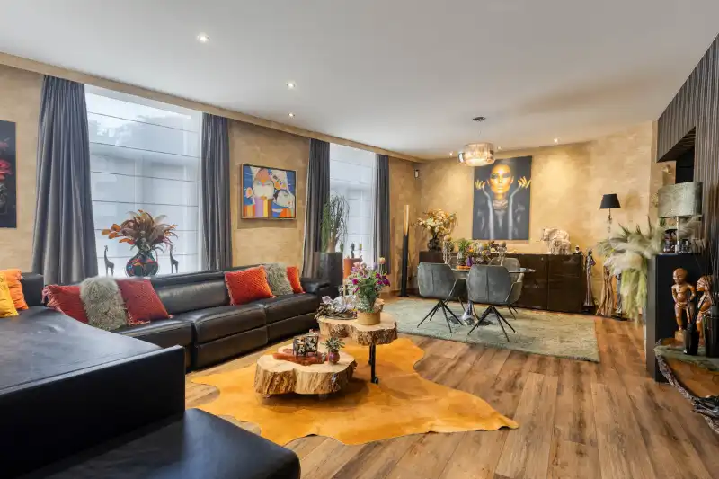 Karaktervol handelspand met luxueuze duplex op toplocatie aan De Sterre in Gent foto 12