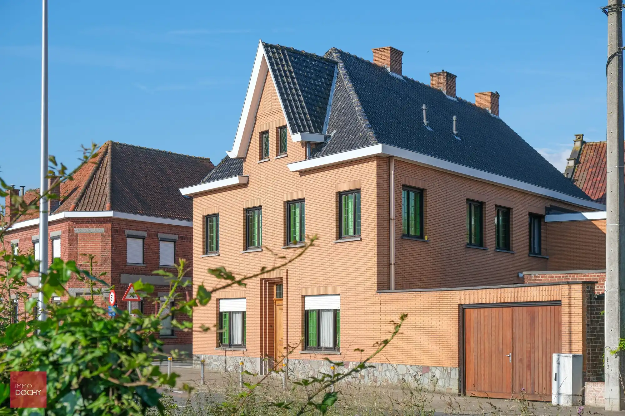 Zeer ruim burgerhuis (voormalige dokterswoning) geschikt voor bvb co-housing foto 4