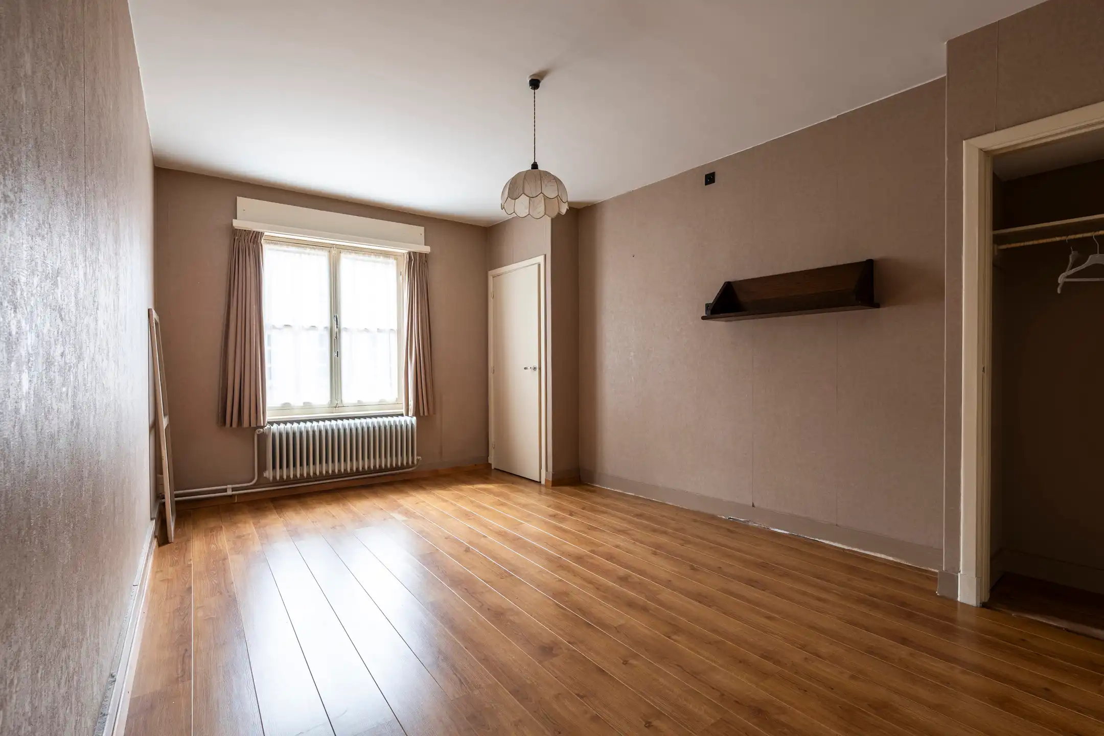 Ruime woning met 6 slpks en garage in centrum Beerse foto 18