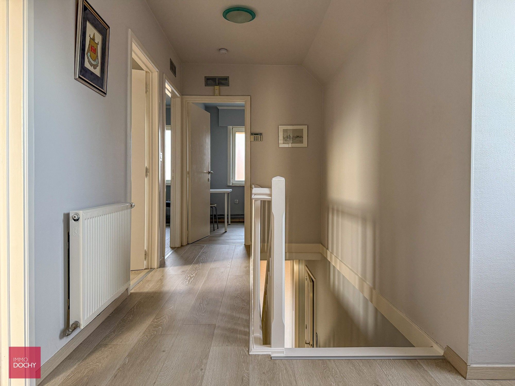 Instapklare lichtrijke alleenstaande woning | Lindestraat foto 12