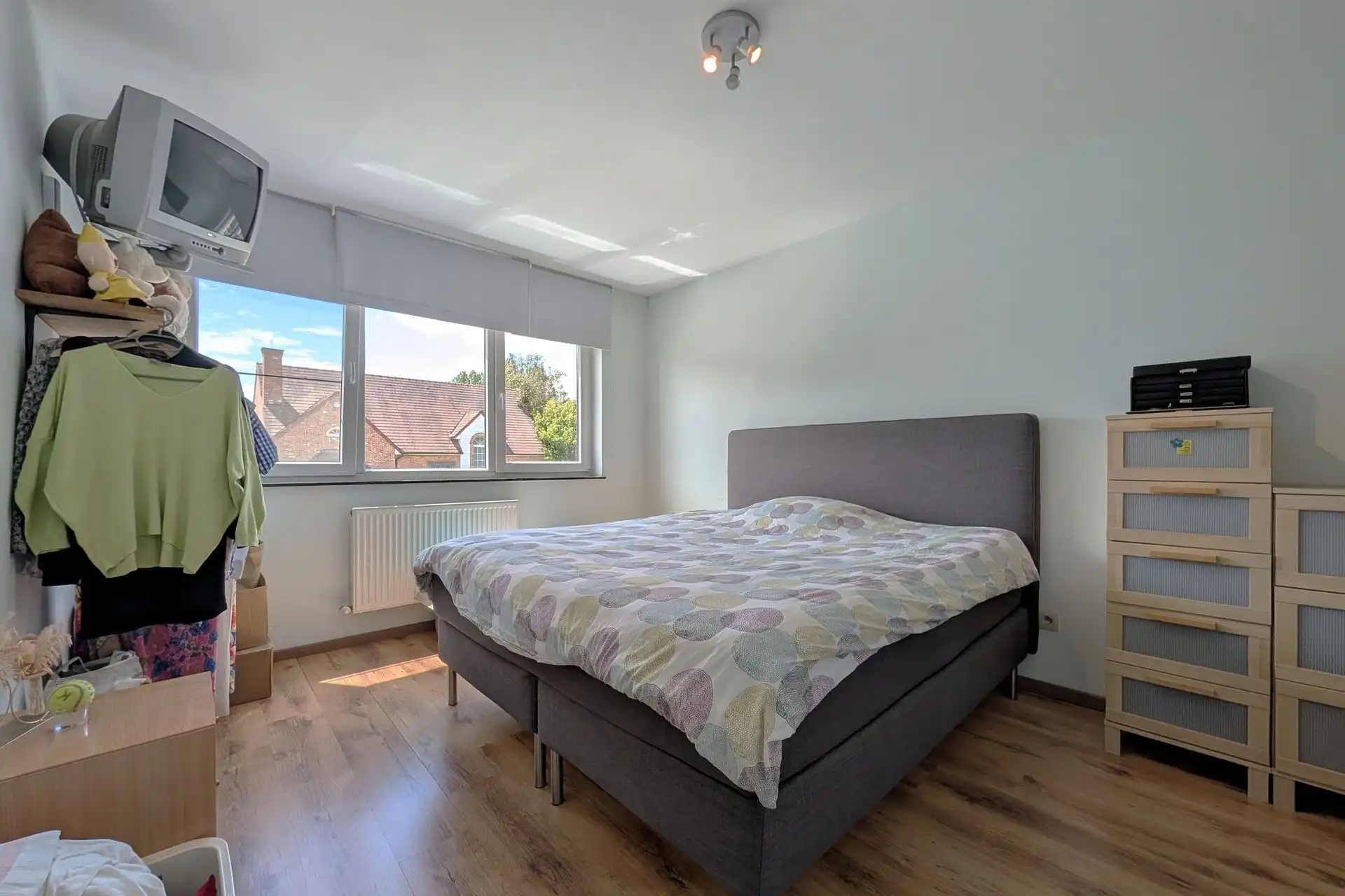 Instapklare halfopen woning met 3 slaapkamers en zwembad te Bilzen foto 12