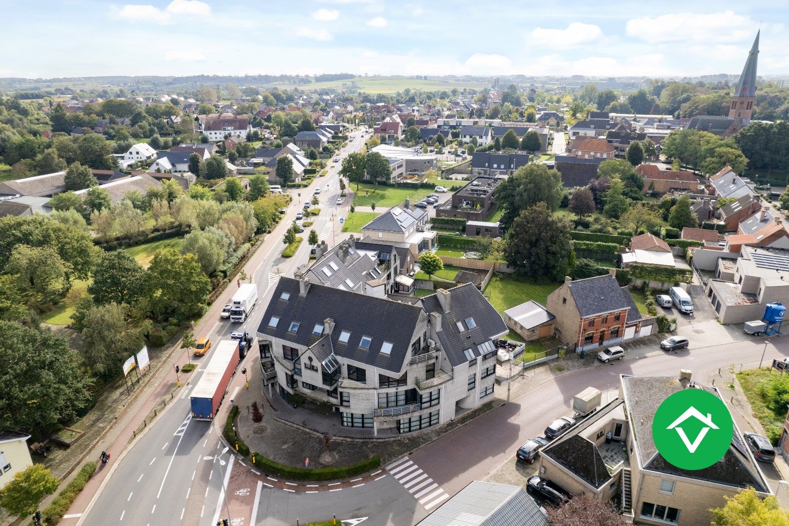 Instapklaar appartement met 3 slaapkamers en garage  foto 20