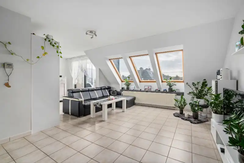 Duplex appartement met 3 slaapkamers! foto 5
