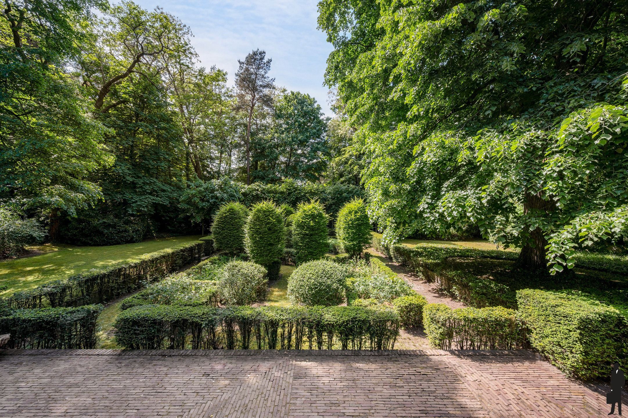 Uiterst charmante villa op een rustige en groene locatie met volledige privacy! foto 35