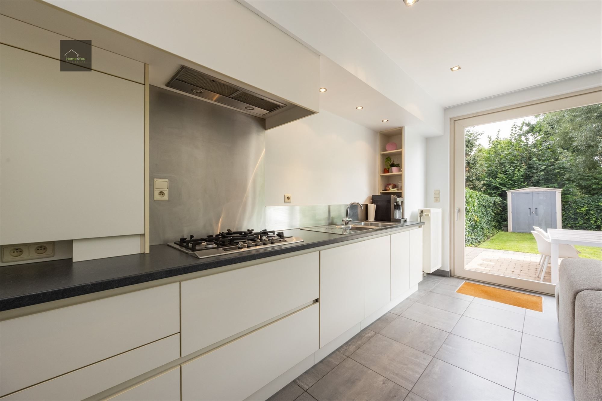 Instapklare gezinswoning met 4 slaapkamers en zuid tuin foto 11