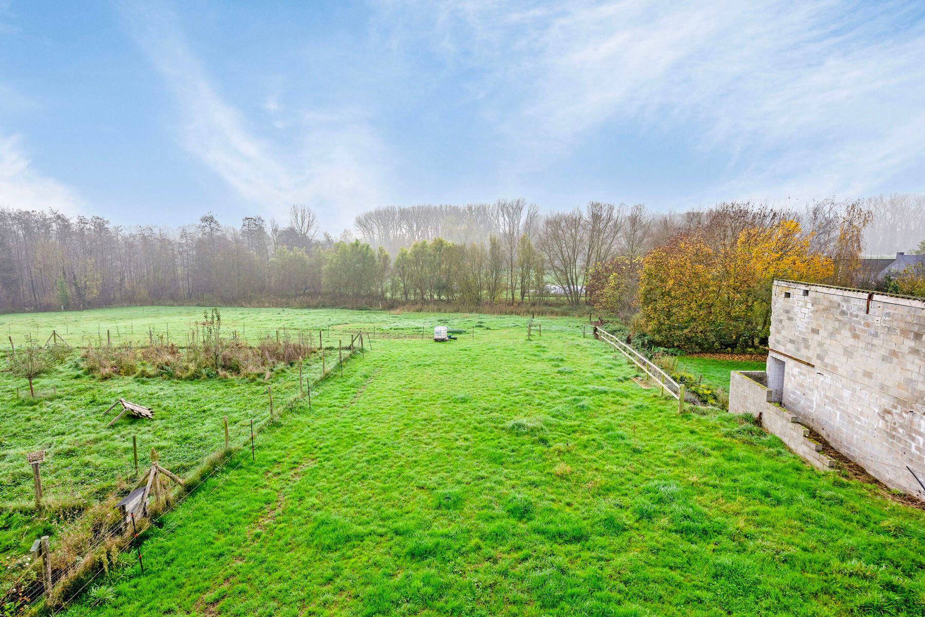 Unieke vierkantshoeve in prachtige landelijke omgeving foto 34