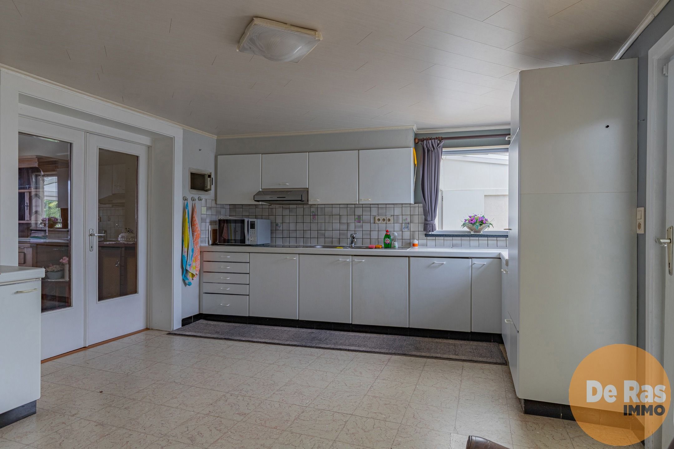 WELLE - Centraal gelegen, ruime woning met garage en tuin foto 8