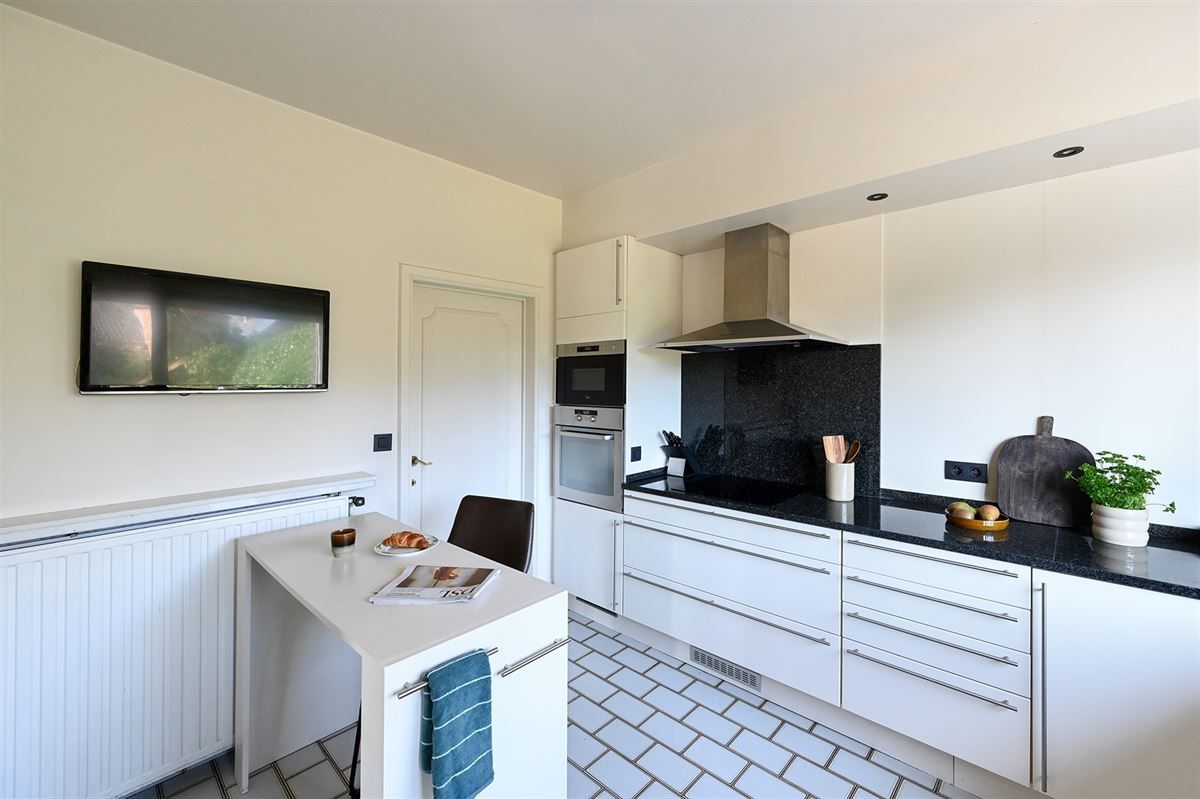 Mooie villa met veel potentieel in de populaire wijk "De Sterre"

 foto 9
