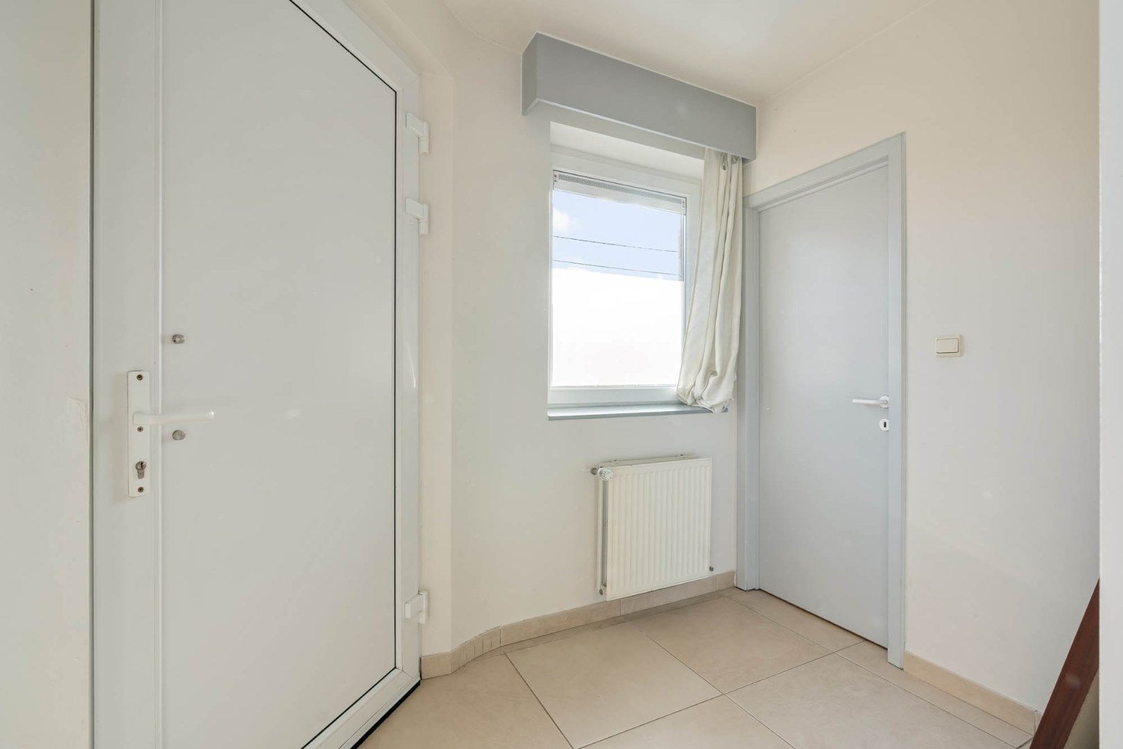 Gelijkvloersappartement met 1 slaapkamer en twee standplaatsen te Riemst, Vlijtingen foto 4