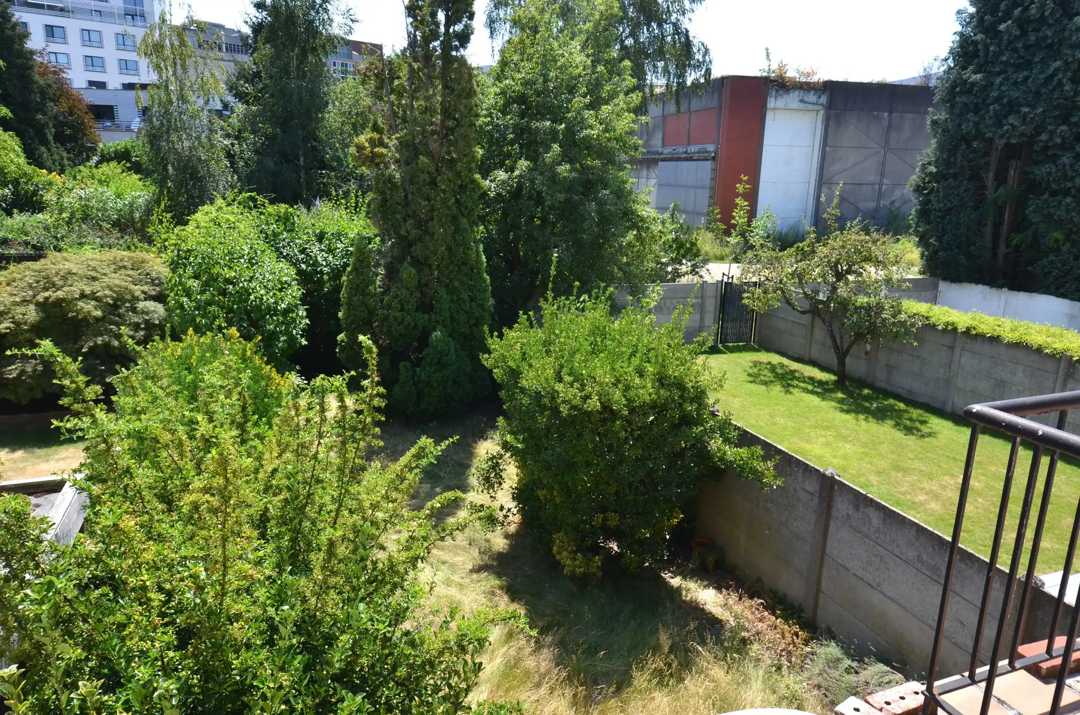 Te renoveren woning met 2 slaapkamers, garage en zonnige zuid-tuin foto 15
