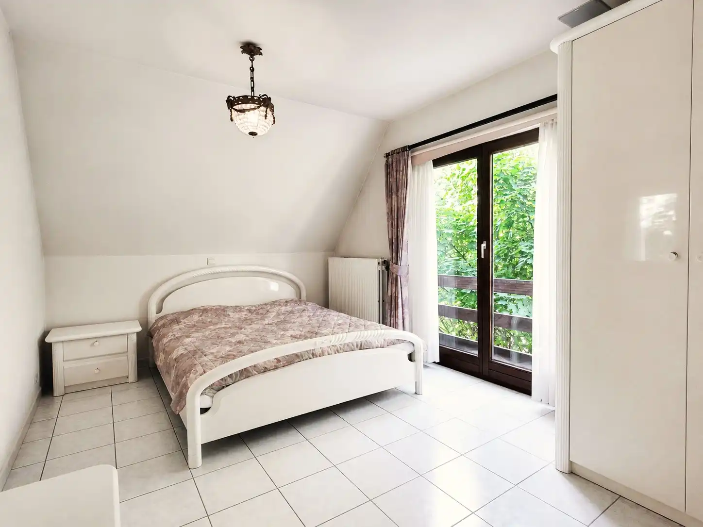 Exclusieve villa in pittoresk Roborst met vrij uitzicht op een bosgebied, zwembad en 4 garages.  foto 34