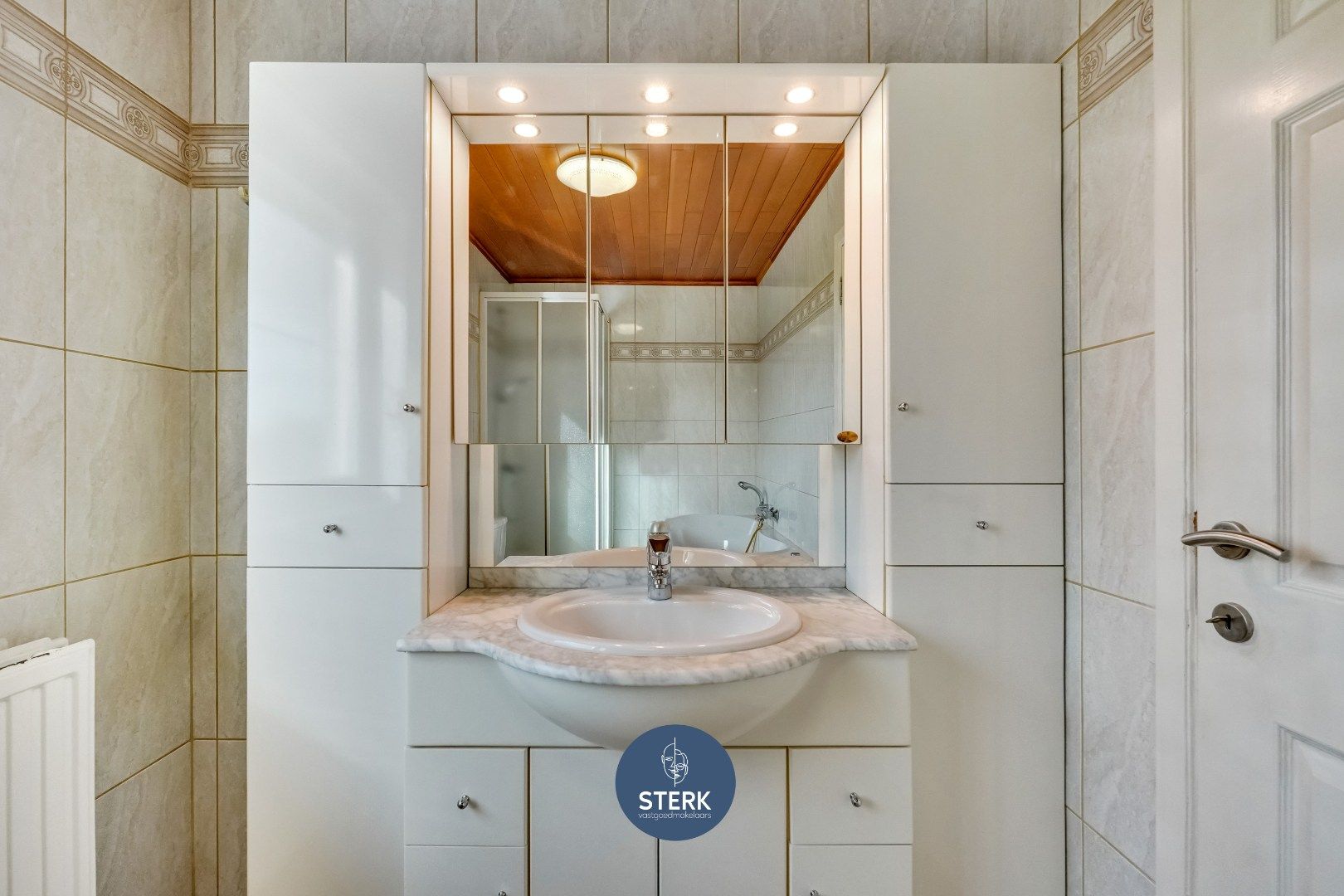 GEZINSWONING MET 236 M² BEWOONBARE OPPERVLAKTE IN HARTJE REKEM !  foto 16