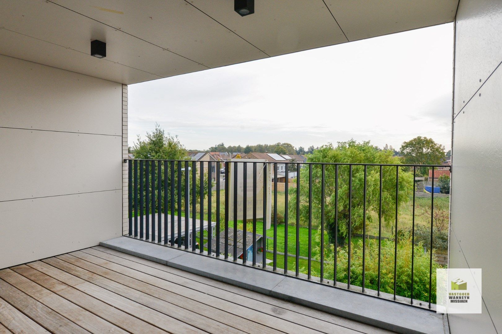 2 slaapkamer appartement met een groot overdekt terras  foto 6