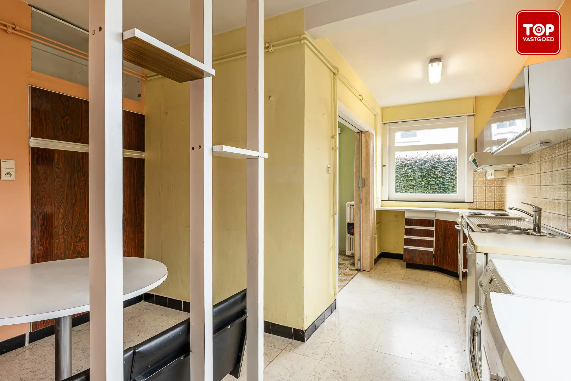 Karaktervolle renovatiewoning op toplocatie in Kolegem.  foto 10
