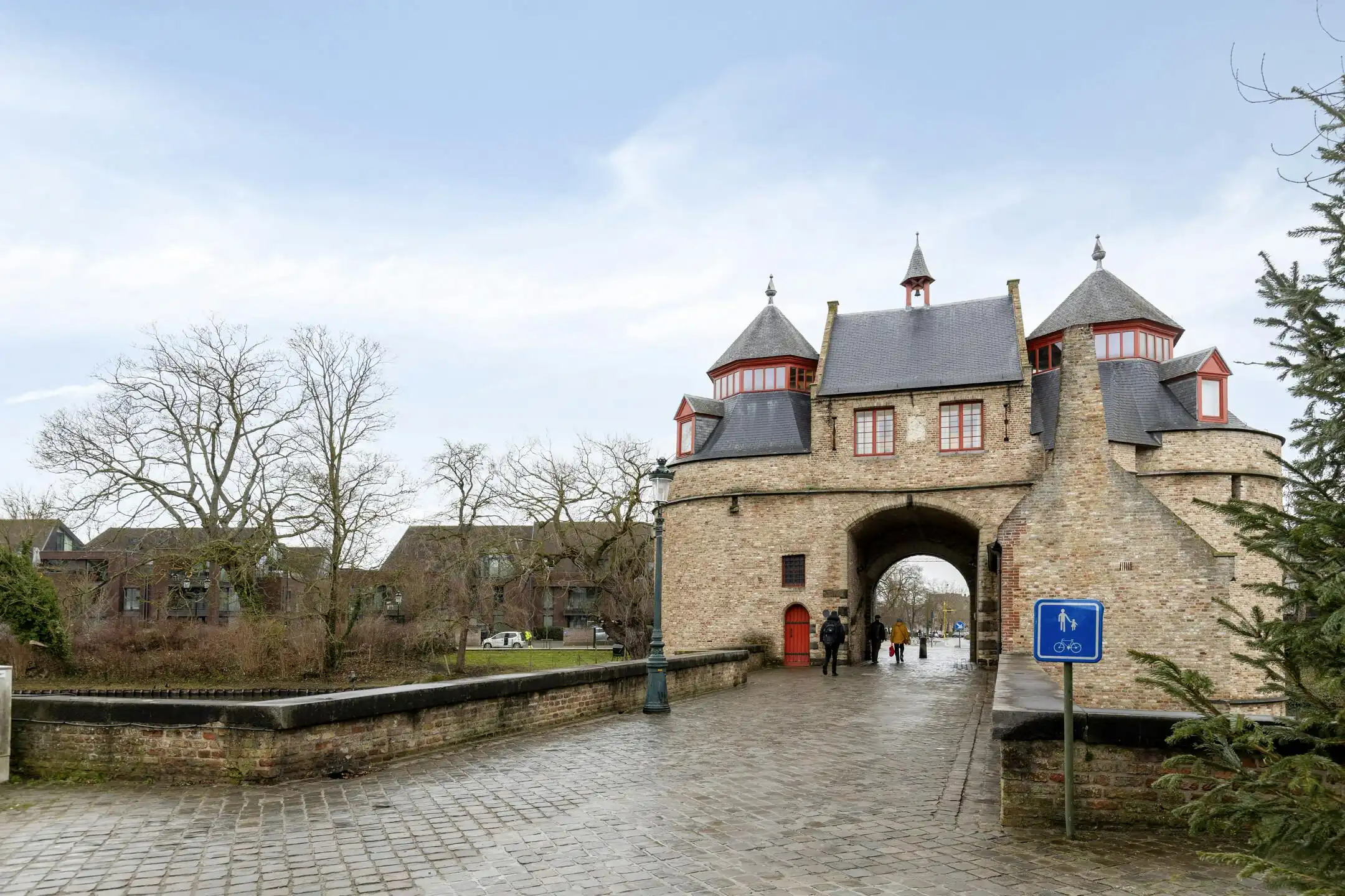 Charmant huis te koop in centrum Brugge nabij de Ezelstraat foto 14