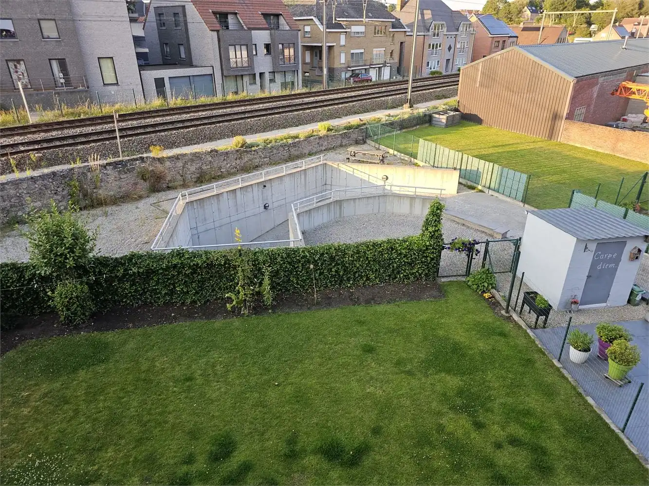 Appartement met terras en garage in het centrum van Moerbeke foto 3