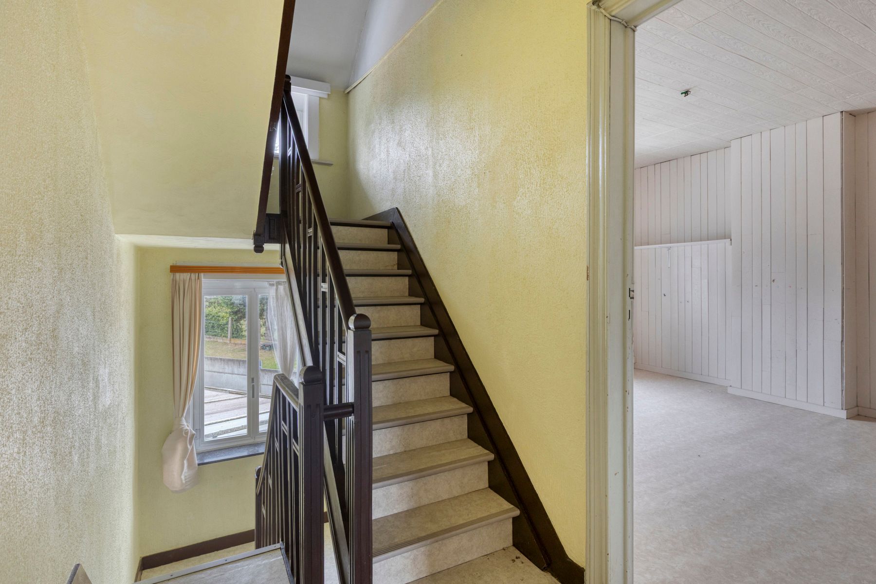 Te renoveren woning met zuidgerichte tuin foto 12