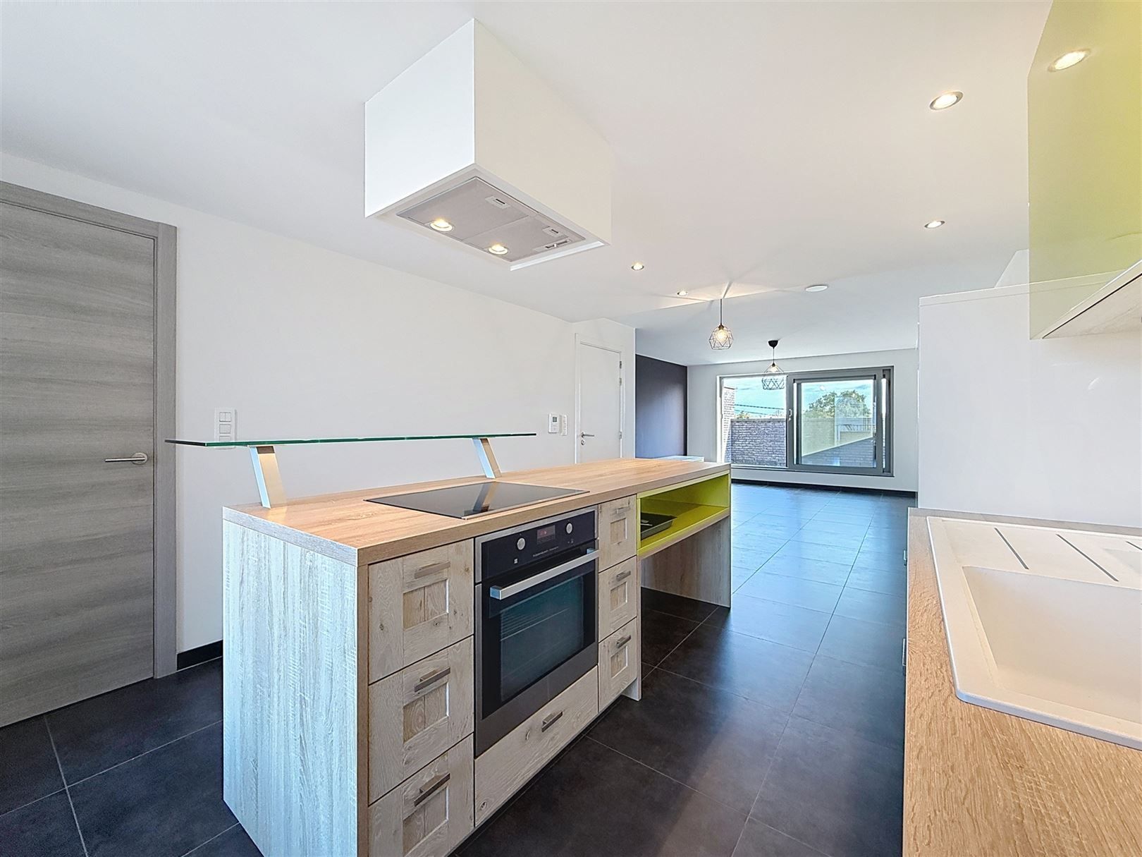 Mooi duplex app, 2 slpks, terrassen en parking foto 15