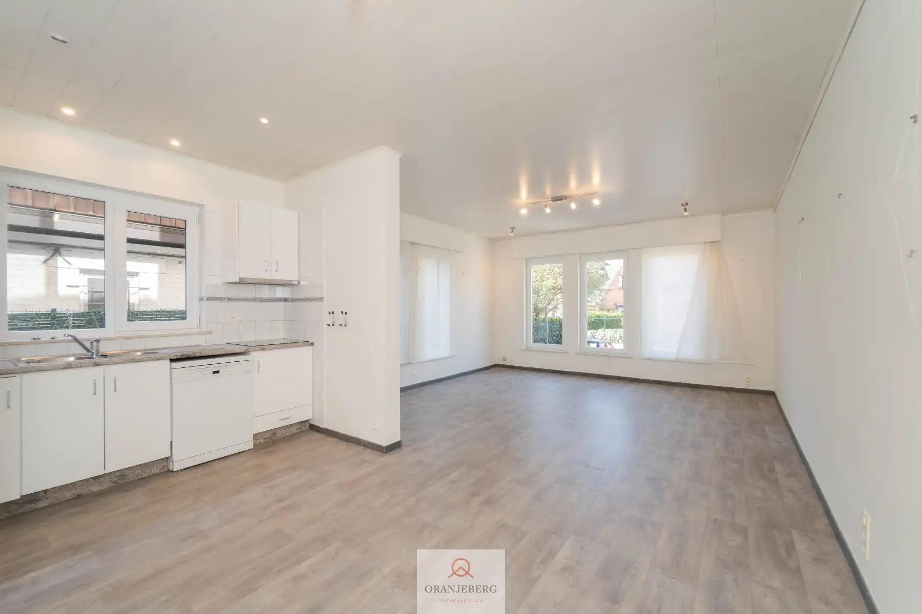 Schitterend gelegen woning met tuin in Mariakerke! foto 9